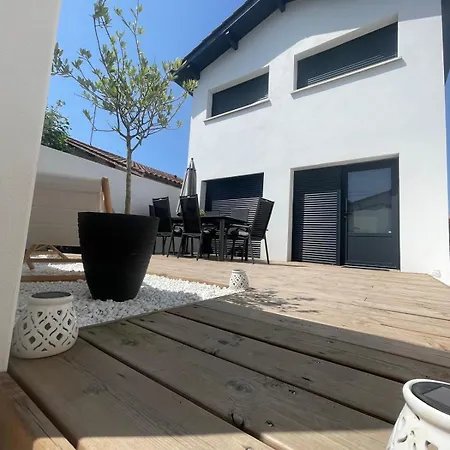 Maison 2 Ch Proche Plages 安格雷